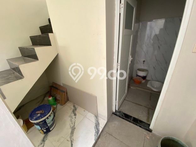 Dijual Rumah 4 Kamar Lokasi Ideal Bagus dan Strategis di Laweyan Dijual Rumah 4 Kamar Lokasi Ideal Bagus dan Strategis di Laweyan