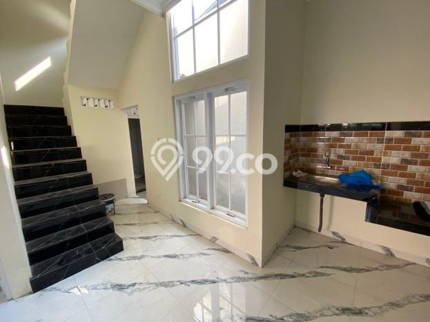Dijual Rumah 4 Kamar Lokasi Ideal Bagus dan Strategis di Laweyan Dijual Rumah 4 Kamar Lokasi Ideal Bagus dan Strategis di Laweyan