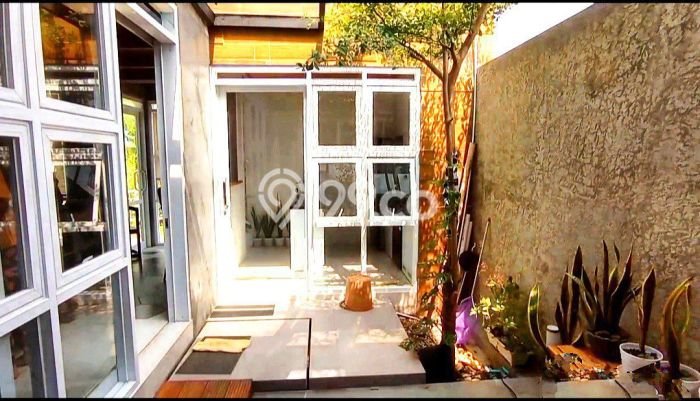 Jual Rumah Strategis Bagus Punya 3 KT di Solo Baru Solo SHM Jual Rumah Strategis Bagus Punya 3 KT di Solo Baru Solo SHM
