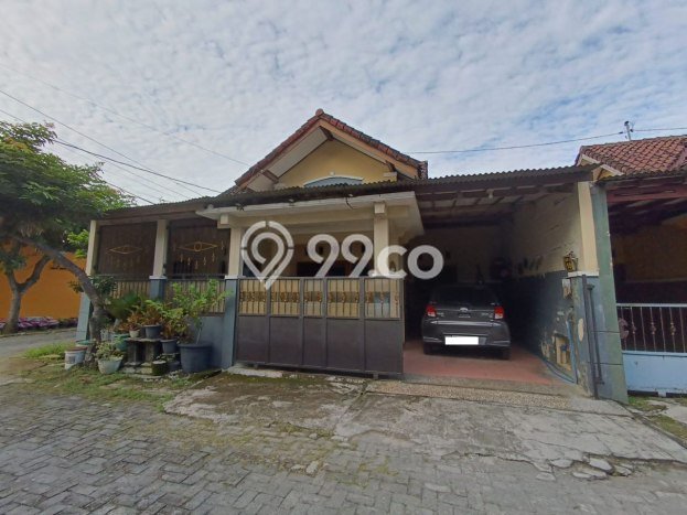Rumah Strategis Modern Lb 100m2 di Colomadu, Karanganyar Rumah Strategis Modern Lb 100m2 di Colomadu, Karanganyar