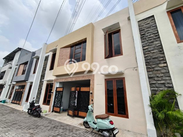 Rumah Kost Dijual di Kartasura, Sukoharjo, Spesifikasi 14 KT, 14 KM, 230m2 Rumah Kost Dijual di Kartasura, Sukoharjo, Spesifikasi 14 KT, 14 KM, 230m2