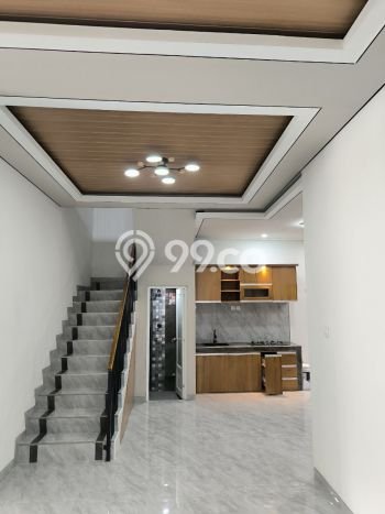 Dijual Cepat Rumah Favorit Siap Huni LB 200m2 di Laweyan, Solo Dijual Cepat Rumah Favorit Siap Huni LB 200m2 di Laweyan, Solo