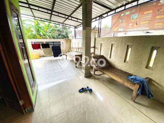 Rumah Strategis Modern Lb 180m2 di Kartasura, Sukoharjo Rumah Strategis Modern Lb 180m2 di Kartasura, Sukoharjo