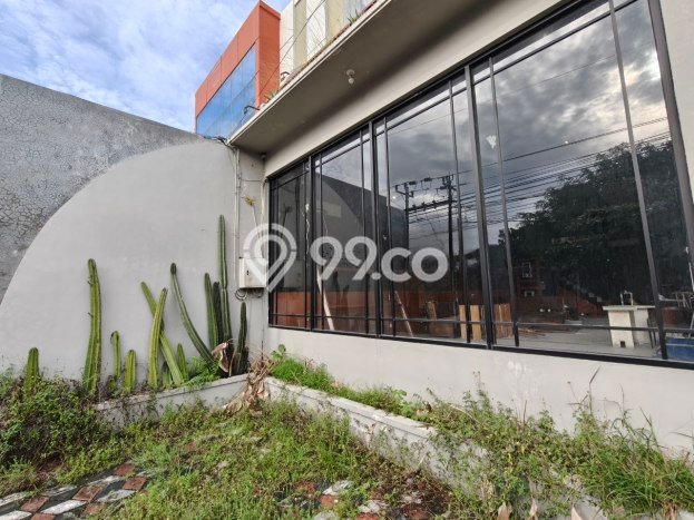 Unit Komersial Dijual di Colomadu Karanganyar Luas Tanah 121m2, Luas Bangunan 210m2 Unit Komersial Dijual di Colomadu Karanganyar Luas Tanah 121m2, Luas Bangunan 210m2