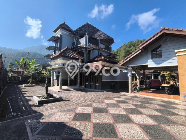Vila Premium Kawasan Tawangmangu, Dimensi 1500m2m², Lingkungan Nyaman untuk Anda Vila Premium Kawasan Tawangmangu, Dimensi 1500m2m², Lingkungan Nyaman untuk Anda