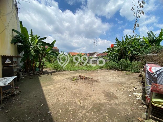 Dijual Tanah di Banjarsari Solo Luas 662m2 SHM Dijual Tanah di Banjarsari Solo Luas 662m2 SHM