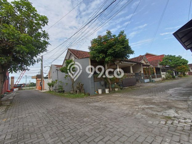 Rumah Strategis Modern Lb 100m2 di Colomadu, Karanganyar Rumah Strategis Modern Lb 100m2 di Colomadu, Karanganyar