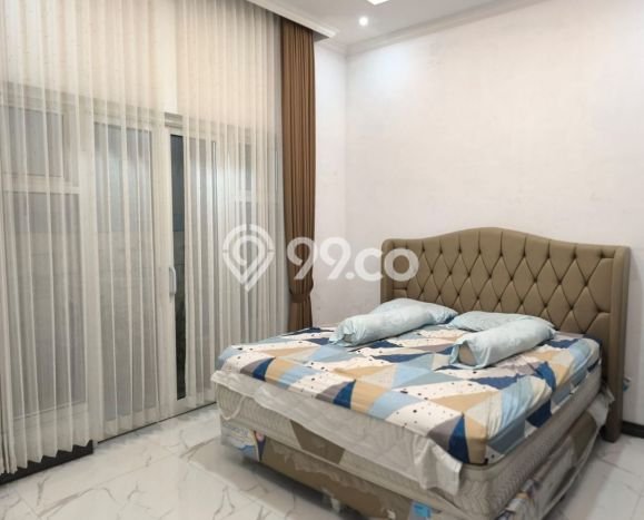 Dijual Cepat Rumah Bagus Siap Huni LB 200m2 di Colomadu, Solo Dijual Cepat Rumah Bagus Siap Huni LB 200m2 di Colomadu, Solo