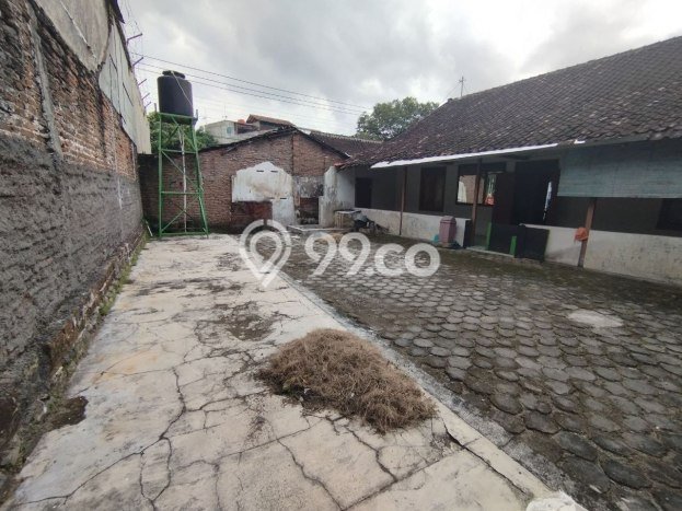 For Sale Rumah 2 Kamar Lokasi Ideal Nyaman dan Strategis di Pasar Kliwon For Sale Rumah 2 Kamar Lokasi Ideal Nyaman dan Strategis di Pasar Kliwon