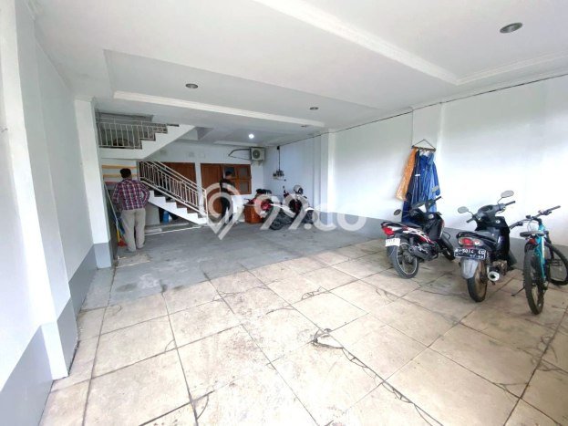 Rumah Kost untuk Dijual di Kartasura dengan 9 KT, 9 KM, Luas 300m2 Rumah Kost untuk Dijual di Kartasura dengan 9 KT, 9 KM, Luas 300m2