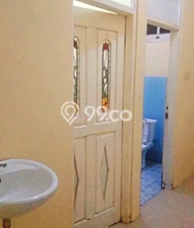 Rumah Kost untuk Dijual di Laweyan dengan 17 KT, 6 KM, Luas 400m2 Rumah Kost untuk Dijual di Laweyan dengan 17 KT, 6 KM, Luas 400m2