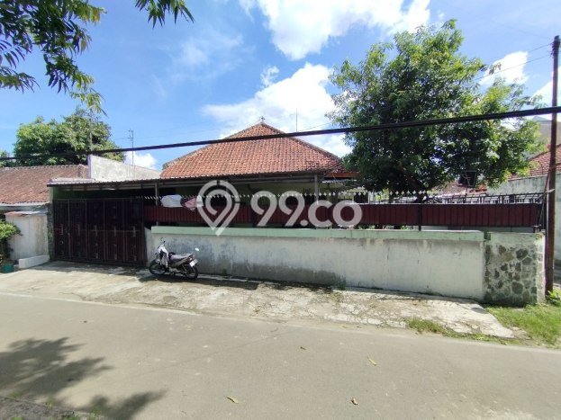 Rumah Strategis Minimalis Lb 180m2 di Serengan, Solo Rumah Strategis Minimalis Lb 180m2 di Serengan, Solo