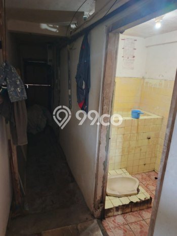 For Sale Rumah 5 Kamar Lokasi Ideal Nyaman dan Strategis di Serengan For Sale Rumah 5 Kamar Lokasi Ideal Nyaman dan Strategis di Serengan