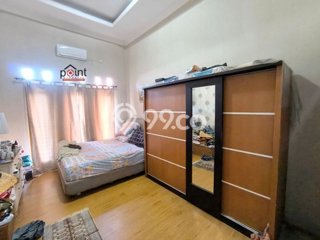 For Sale Rumah 5 Kamar Lokasi Ideal Nyaman dan Strategis di Banyuanyar For Sale Rumah 5 Kamar Lokasi Ideal Nyaman dan Strategis di Banyuanyar
