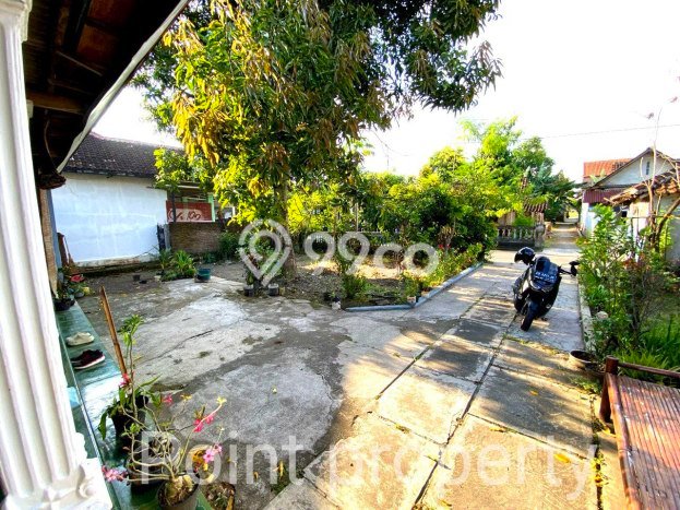 Rumah Strategis Modern Lb 200m2 di Kartasura, Sukoharjo Rumah Strategis Modern Lb 200m2 di Kartasura, Sukoharjo