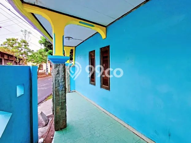Rumah Strategis Minimalis Lb 100m2 di Laweyan, Solo Rumah Strategis Minimalis Lb 100m2 di Laweyan, Solo