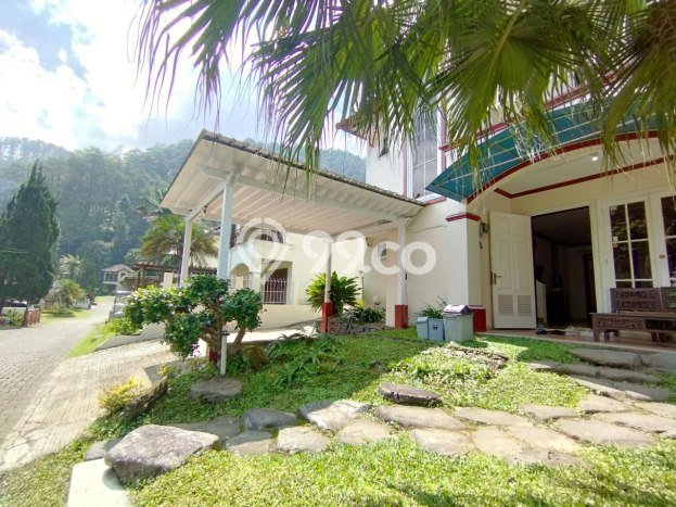 HARGA TERBAIK! Vila Kawasan Tawangmangu, Dimensi 240m2m², Lokasi Eksklusif dengan keamanan terjaga HARGA TERBAIK! Vila Kawasan Tawangmangu, Dimensi 240m2m², Lokasi Eksklusif dengan keamanan terjaga
