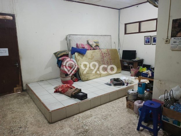 For Sale Rumah 5 Kamar Lokasi Ideal Nyaman dan Strategis di Serengan For Sale Rumah 5 Kamar Lokasi Ideal Nyaman dan Strategis di Serengan