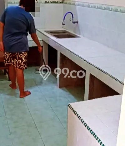 Rumah Kost untuk Dijual di Laweyan dengan 17 KT, 6 KM, Luas 400m2 Rumah Kost untuk Dijual di Laweyan dengan 17 KT, 6 KM, Luas 400m2