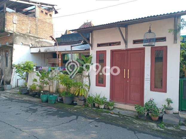 Tanah untuk Dijual Lokasi Banjarsari, Solo Luas 200m2 SHM Tanah untuk Dijual Lokasi Banjarsari, Solo Luas 200m2 SHM