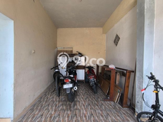 Dijual Kost Strategis di Colomadu, Karanganyar 6 KT, 3 KM, Luas Bangunan 80m2 Dijual Kost Strategis di Colomadu, Karanganyar 6 KT, 3 KM, Luas Bangunan 80m2
