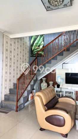 Dijual Cepat Rumah Bagus Siap Huni LB 150m2 di Serengan, Solo Dijual Cepat Rumah Bagus Siap Huni LB 150m2 di Serengan, Solo