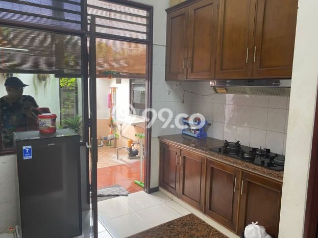 Hunian Impian Keluarga! Rumah 2 Lantai area Mangkubumen, Solo, Luas 198m2m² LB 198m2m² Hunian Impian Keluarga! Rumah 2 Lantai area Mangkubumen, Solo, Luas 198m2m² LB 198m2m²