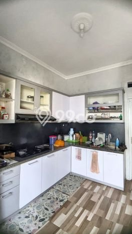 Dijual Cepat Rumah Bagus Siap Huni LB 150m2 di Serengan, Solo Dijual Cepat Rumah Bagus Siap Huni LB 150m2 di Serengan, Solo