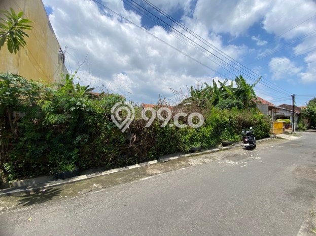 Dijual Tanah di Banjarsari Solo Luas 662m2 SHM Dijual Tanah di Banjarsari Solo Luas 662m2 SHM