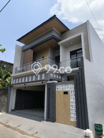 Dijual Cepat Rumah Favorit Siap Huni LB 200m2 di Laweyan, Solo Dijual Cepat Rumah Favorit Siap Huni LB 200m2 di Laweyan, Solo