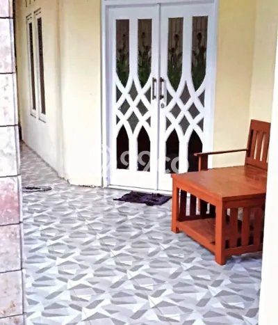 Rumah Kost untuk Dijual di Laweyan dengan 17 KT, 6 KM, Luas 400m2 Rumah Kost untuk Dijual di Laweyan dengan 17 KT, 6 KM, Luas 400m2