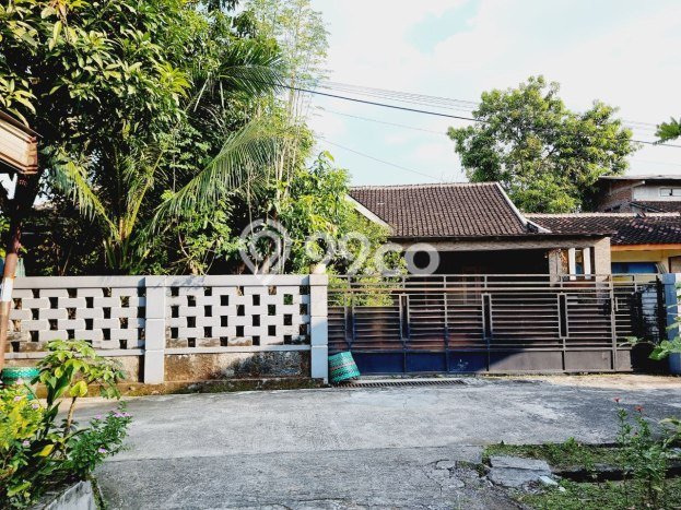 Dijual Rumah Strategis Bagus Punya 3 KT di Banjarsari Solo SHM Dijual Rumah Strategis Bagus Punya 3 KT di Banjarsari Solo SHM
