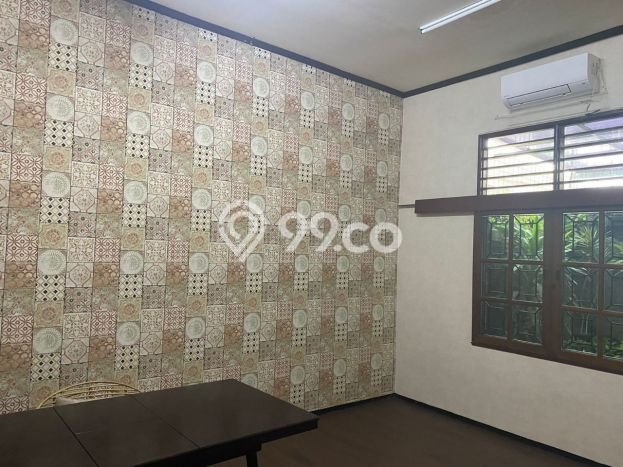 Hunian Impian Keluarga! Rumah 2 Lantai area Mangkubumen, Solo, Luas 198m2m² LB 198m2m² Hunian Impian Keluarga! Rumah 2 Lantai area Mangkubumen, Solo, Luas 198m2m² LB 198m2m²