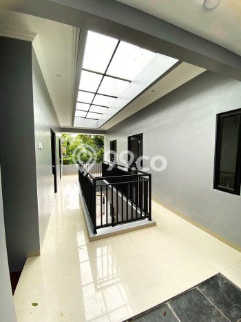 Rumah Kost untuk Dijual di Jebres dengan 9 KT, 9 KM, Luas 100m2 Rumah Kost untuk Dijual di Jebres dengan 9 KT, 9 KM, Luas 100m2
