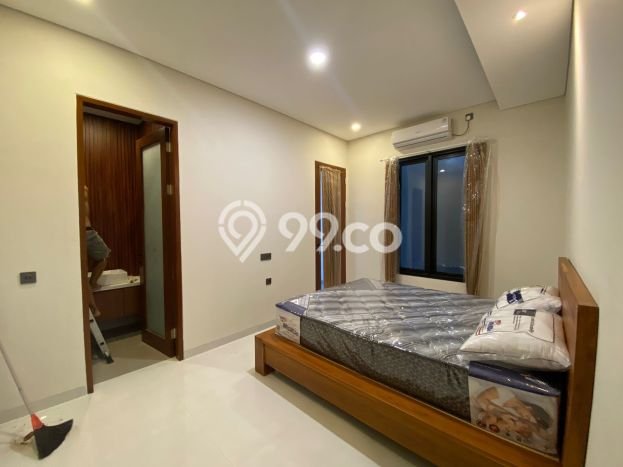 RARE UNIT! Rumah di Sanur, 4 KM, View Indah, Luas 150m2m² LB 200m2m² RARE UNIT! Rumah di Sanur, 4 KM, View Indah, Luas 150m2m² LB 200m2m²