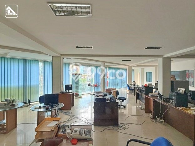 Kantor Dijual di Pademangan LT 1542m2, LB 2755m2 untuk Investasi Kantor Dijual di Pademangan LT 1542m2, LB 2755m2 untuk Investasi