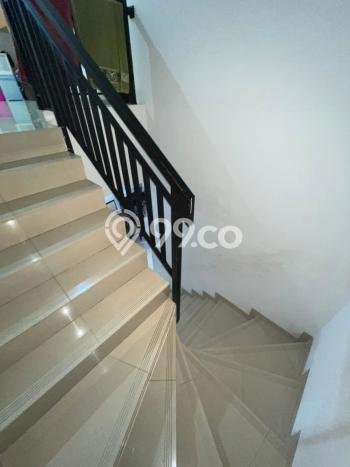 Dijual Rumah 4 Kamar Lokasi Ideal Nyaman dan Strategis di Karang Tengah Dijual Rumah 4 Kamar Lokasi Ideal Nyaman dan Strategis di Karang Tengah
