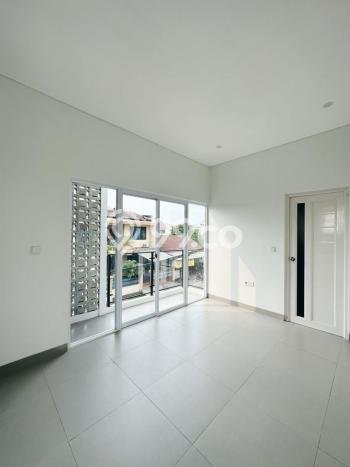 For Sale! Luxury House LT 112m2 Desain Elegan di Duri Kosambi For Sale! Luxury House LT 112m2 Desain Elegan di Duri Kosambi