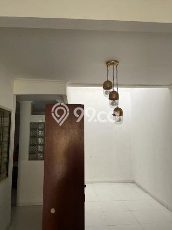 Rumah Modern Minimalis 2 KT Siap Huni di Karang Tengah Rumah Modern Minimalis 2 KT Siap Huni di Karang Tengah
