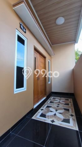 For Sale Rumah 3 Kamar Lokasi Ideal Nyaman dan Strategis di Cipondoh For Sale Rumah 3 Kamar Lokasi Ideal Nyaman dan Strategis di Cipondoh