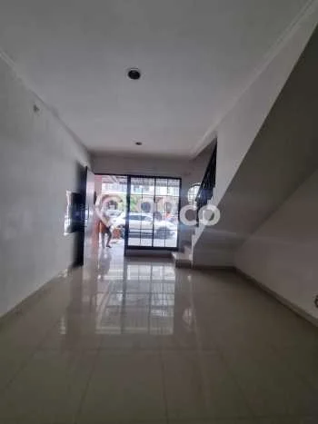 Disewakan Rumah Konsep Modern di Cipondoh Tangerang dengan 2 Kamar Disewakan Rumah Konsep Modern di Cipondoh Tangerang dengan 2 Kamar