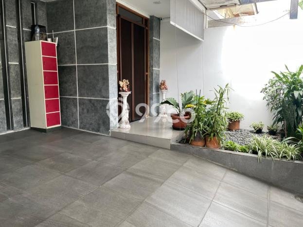 PROMO SPESIAL! Jual Rumah Berkualitas di Karang Tengah, Tangerang, LT 112m² Luas Bangunan 150m² PROMO SPESIAL! Jual Rumah Berkualitas di Karang Tengah, Tangerang, LT 112m² Luas Bangunan 150m²