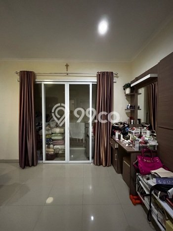 Rumah Mewah Siap Huni LT 108m2 di Cipondoh, Tangerang Rumah Mewah Siap Huni LT 108m2 di Cipondoh, Tangerang