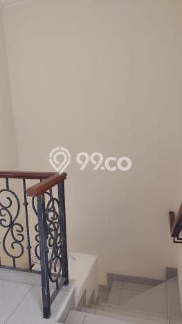 Rumah Cantik Siap Huni Di Cipondoh Luas 120m2 Aman Rumah Cantik Siap Huni Di Cipondoh Luas 120m2 Aman