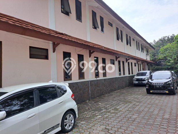 Hunian Elit LB 800m2 Siap Pakai Desain Elegan di Dago, Bandung Hunian Elit LB 800m2 Siap Pakai Desain Elegan di Dago, Bandung