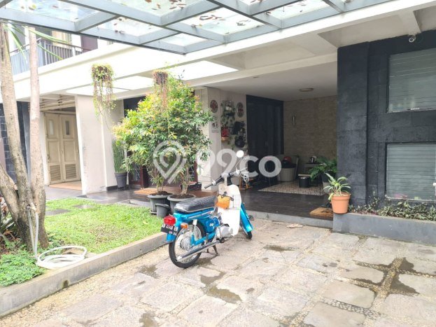 Rumah Mewah LB 400m2 Siap Pakai Desain Elegan di Bandung Kota, Bandung Rumah Mewah LB 400m2 Siap Pakai Desain Elegan di Bandung Kota, Bandung