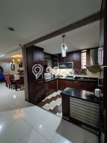 Rumah Mewah LB 400m2 Siap Pakai Desain Elegan di Bandung Kota, Bandung Rumah Mewah LB 400m2 Siap Pakai Desain Elegan di Bandung Kota, Bandung