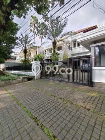 Rumah Elit Modern Tanpa Renovasi di Sayap Dago Bandung Rumah Elit Modern Tanpa Renovasi di Sayap Dago Bandung