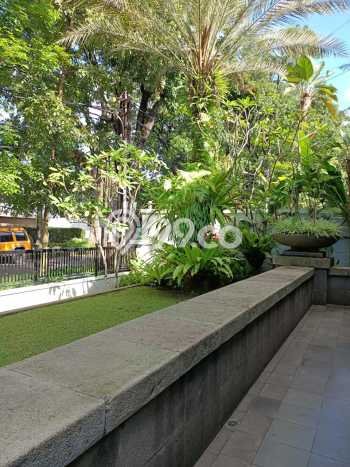 Rumah Elit Modern Tanpa Renovasi di Sayap Dago Bandung Rumah Elit Modern Tanpa Renovasi di Sayap Dago Bandung
