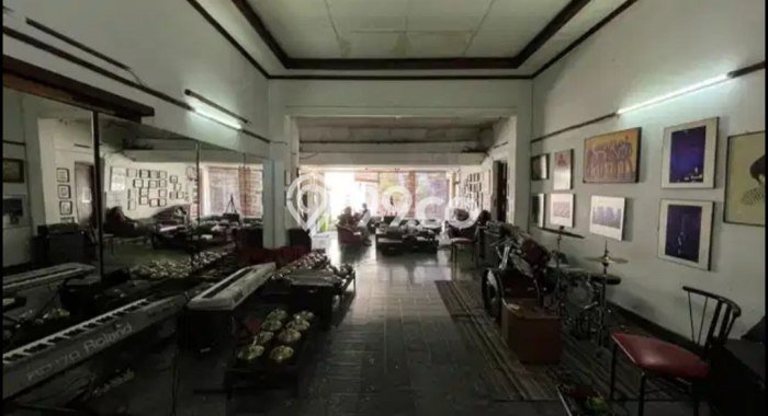 Dijual Rumah Luas Megah Dengan View Eksklusif di Supratman, Bandung Dijual Rumah Luas Megah Dengan View Eksklusif di Supratman, Bandung